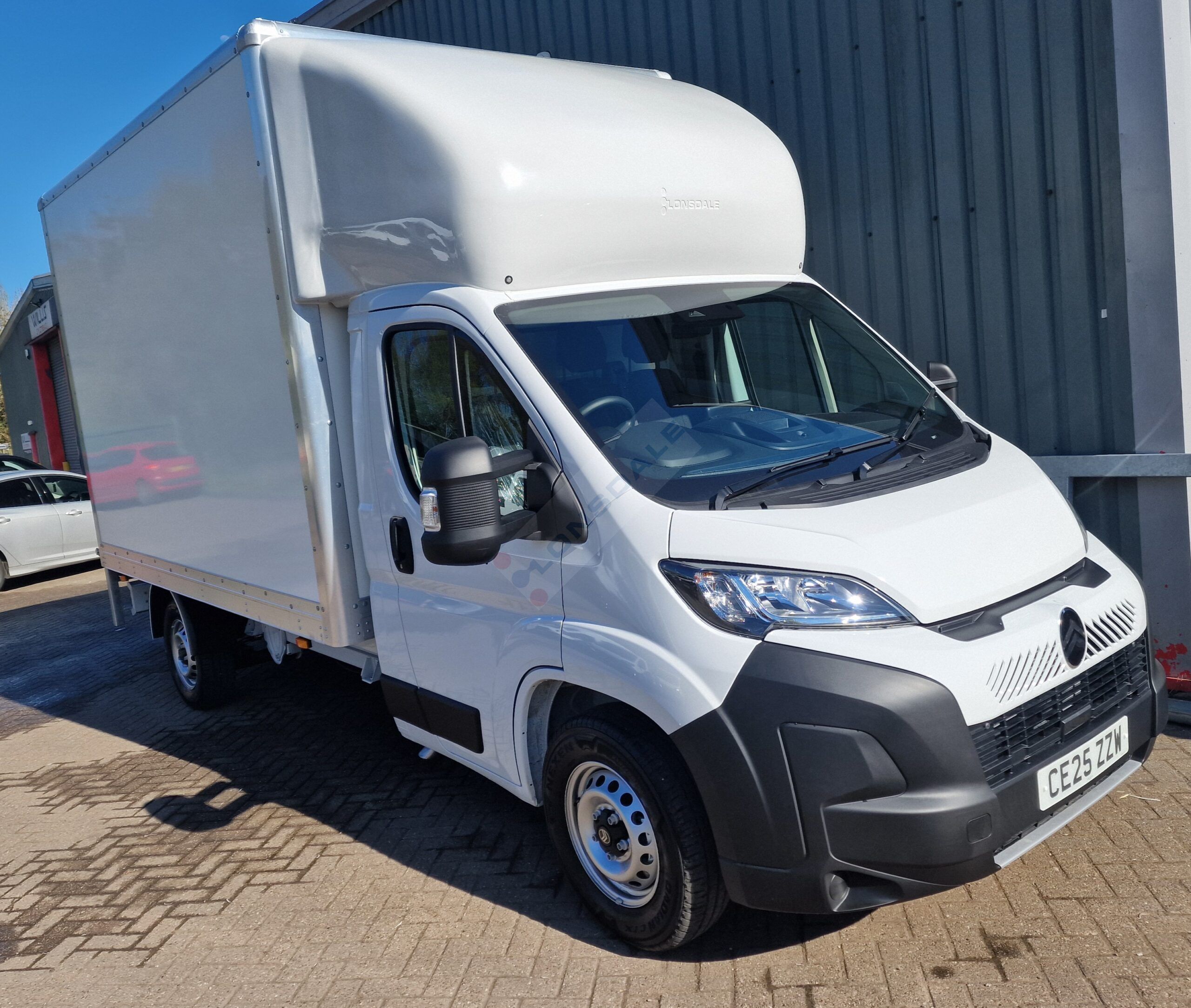 Citroen Relay Luton Body van inc Tail lift 13.4ft 335L3 Blue2.2HDi 140ps Euro 6.4