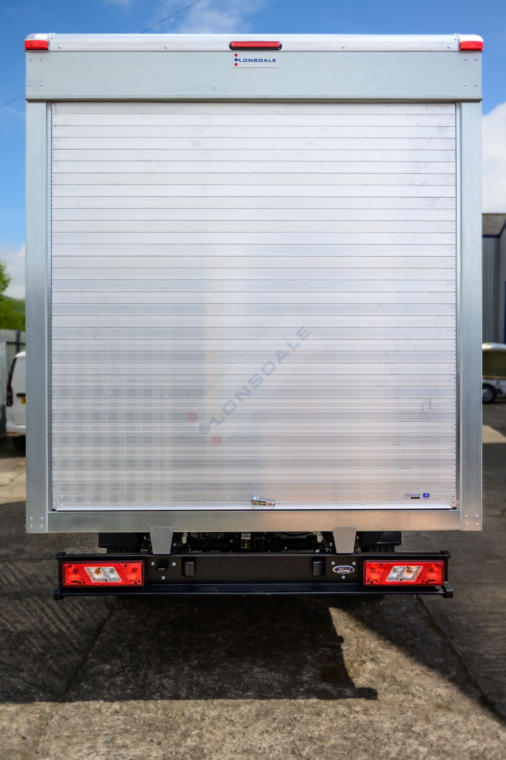 Ford Transit L4 RWD SRW lightweight luton body
