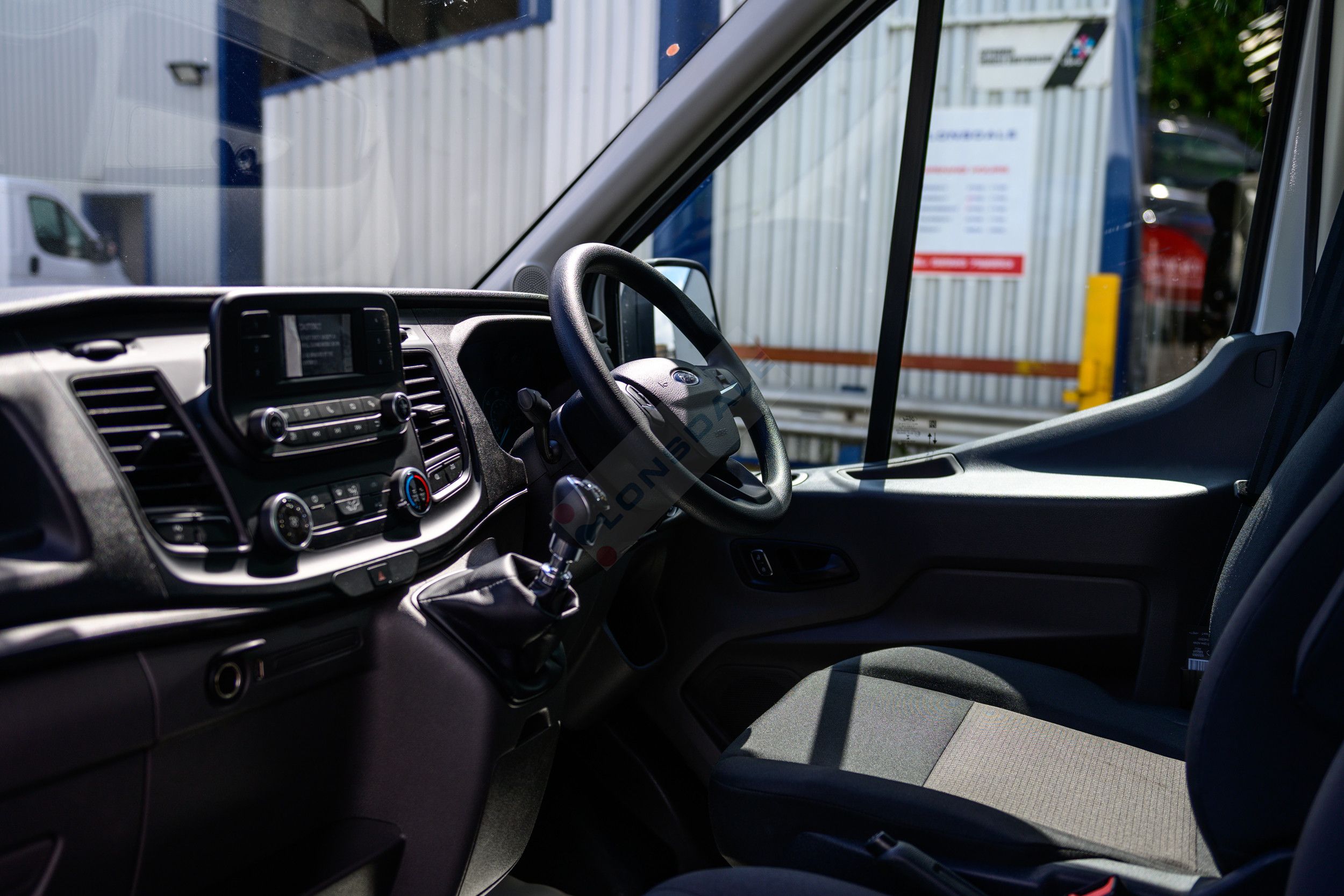 Ford Transit L4 RWD SRW lightweight luton body