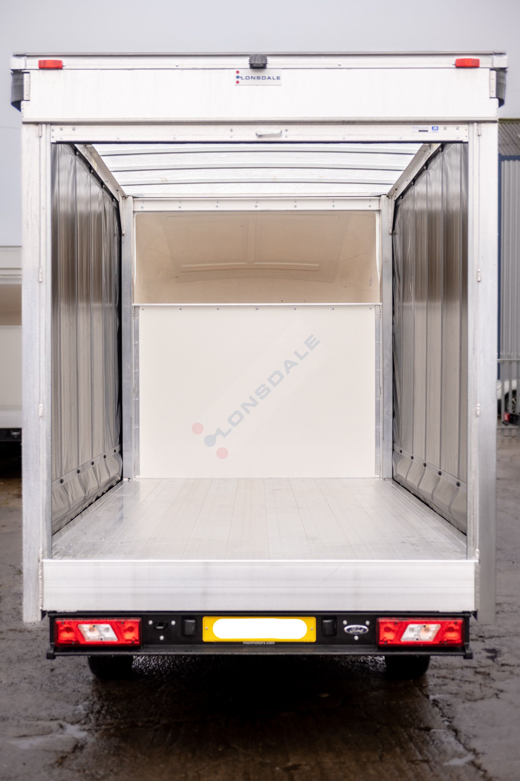 Ford Transit L4 RWD SRW lightweight curtain sider