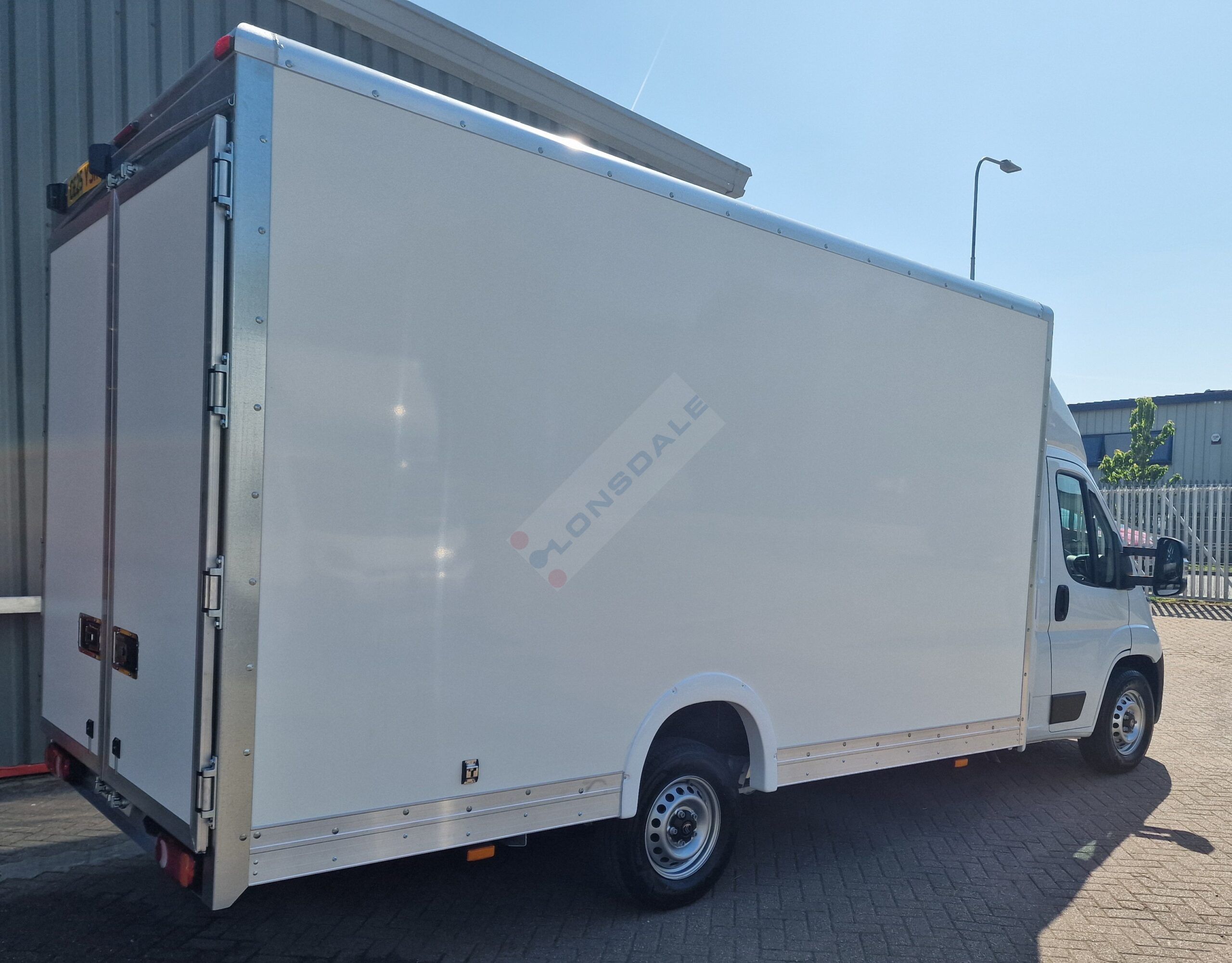 Peugeot Boxer Low Loader Plus 335L3