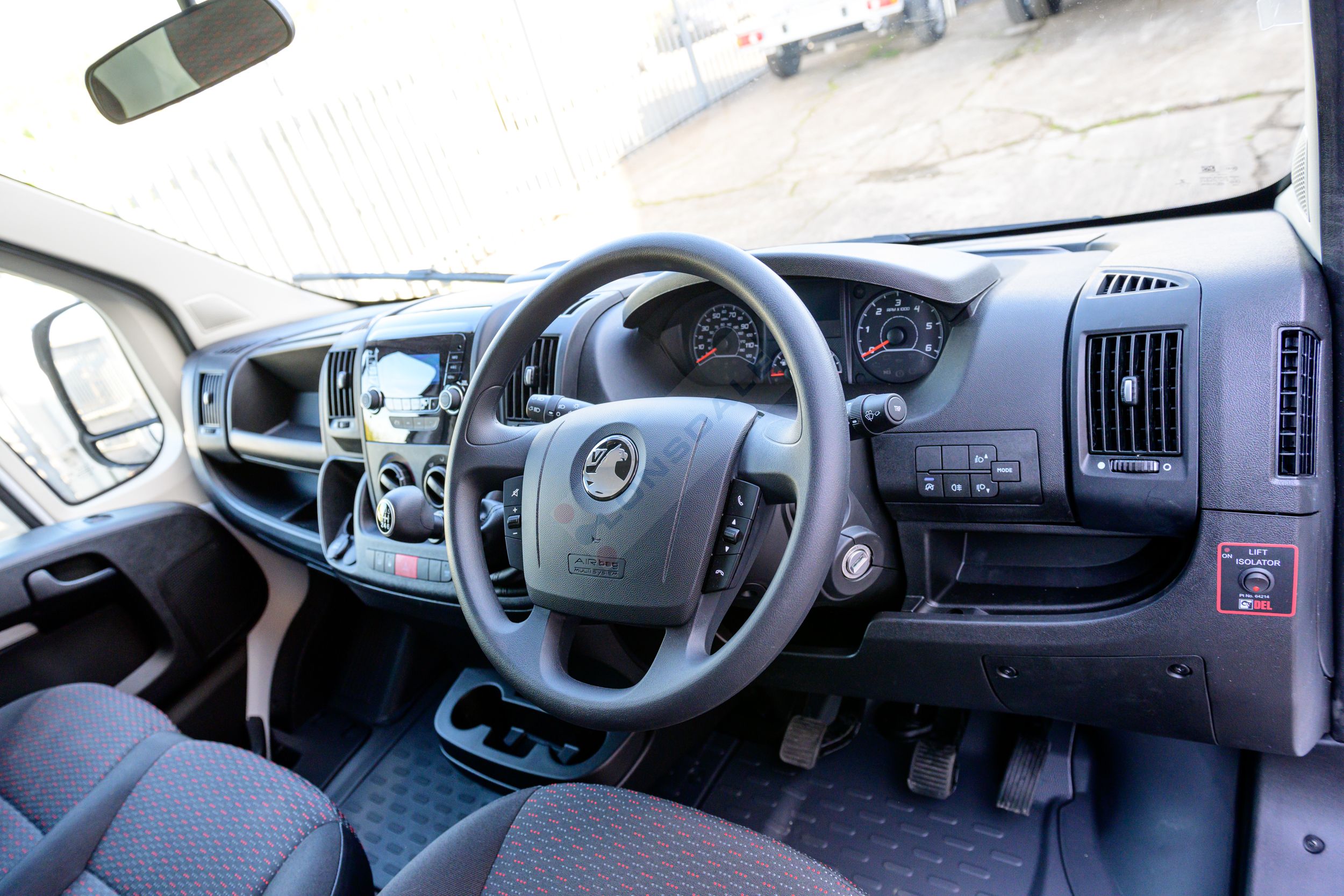Vauxhall Movano Lightweight Luton Body van 35L3